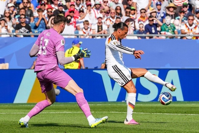 Leroy Sane – 6.6 điểm. Vẫn là một màn trình diễn đầy rẫy sự lãng phí từ Sane. Sở hữu tốc độ và kỹ thuật cá nhân nhưng các pha xử lý cuối cùng của anh thường quá rườm rà hoặc thiếu chính xác. 