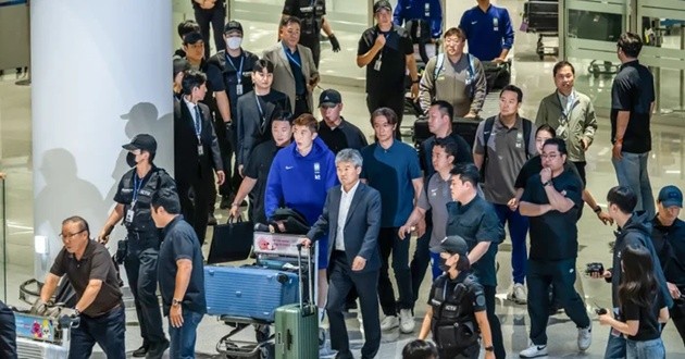 Ông Park Hang-seo cùng ĐT Hàn Quốc đã về nước. (Ảnh: Sports Chosun)