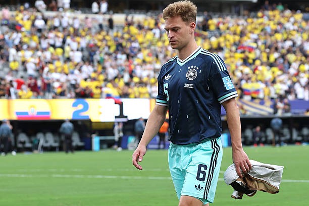 Bản thân Kimmich cũng thất vọng với màn trình diễn của đội nhà.