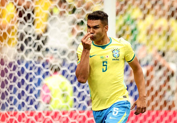 Casemiro luôn là một mối đe dọa trong vòng cấm đối phương. 