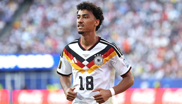 Bayern sắp sở hữu Brown.
