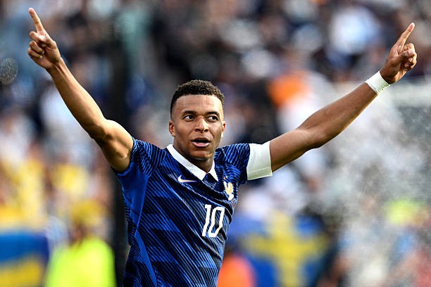 Kylian Mbappe tỏa sáng trong trận đấu với Thụy Điển. Ảnh: Getty Images