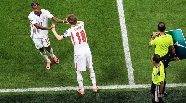 HLV Tuchel đúng đắn khi tung Gordon vào thay Rashford. Ảnh: Getty Images.