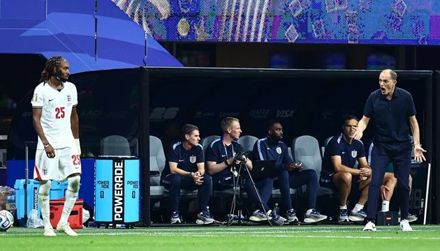 Tình huống chỉ đạo gay gắt của HLV Thomas Tuchel.