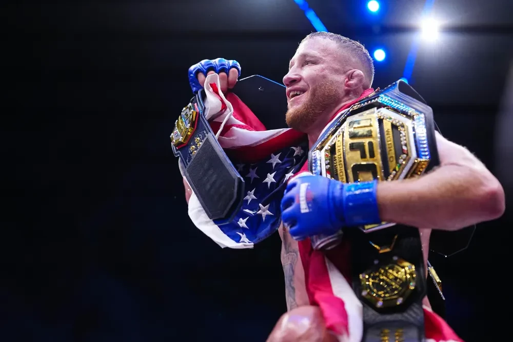 Justin Gaethje vô địch UFC hạng nhẹ