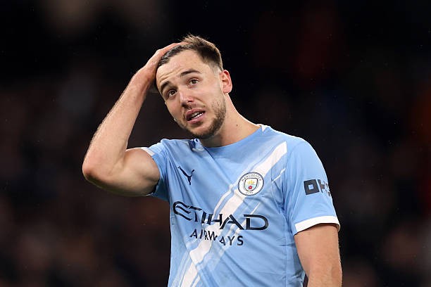 Nico khó có cơ hội đá chính tại Man City mùa tới.