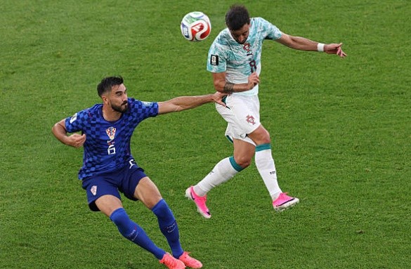 Bruno Fernandes (6.3): Một trận đấu dưới sức của nhạc trưởng đang khoác áo Man Utd. Anh lạc nhịp trong các pha phối hợp và không tạo ra được đường chuyền dọn cỗ nào đáng chú ý.