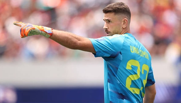 Unai Simon phá kỷ lục giữ sạch lưới. (Ảnh: Getty Images)
