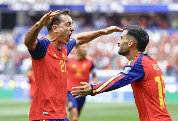 Mikel Oyarzabal một lần nữa tỏa sáng trong chiến thắng của Tây Ban Nha. Ảnh: Getty Images.
