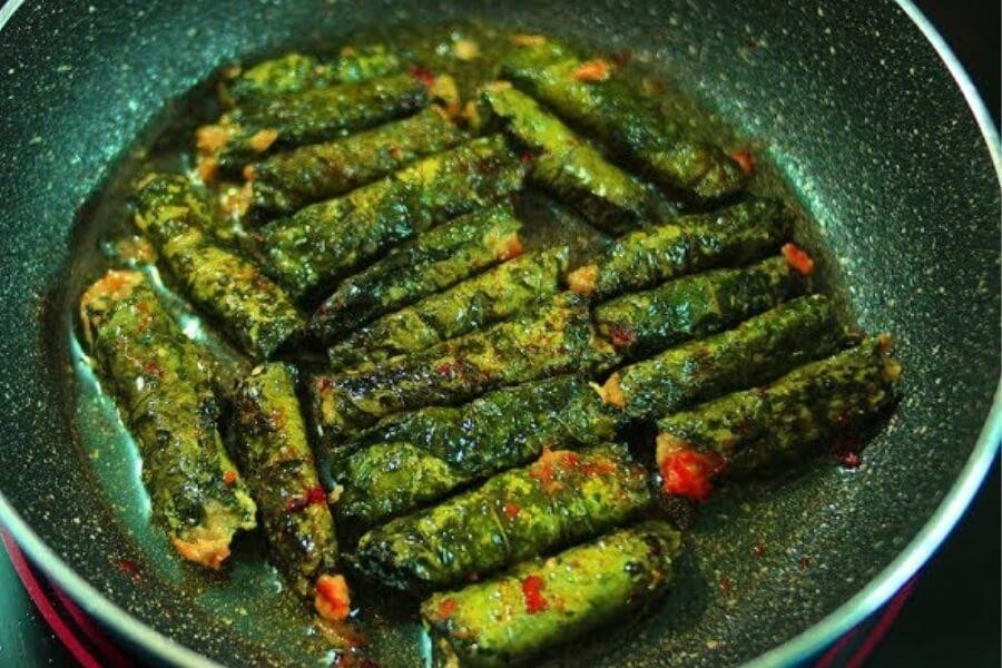 Rán đúng cách – chìa khóa giúp chả xanh mướt, không cháy

