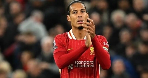Van Dijk đang đứng trước những đồn đoán về tương lai. Ảnh: Getty Images.