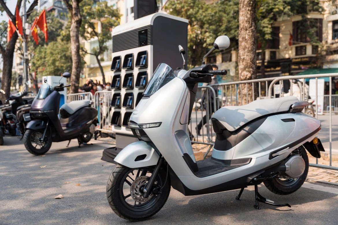 honda viet nam mo ban mau xe may dien uc3, tang ngay 22 trieu dong hinh anh 4