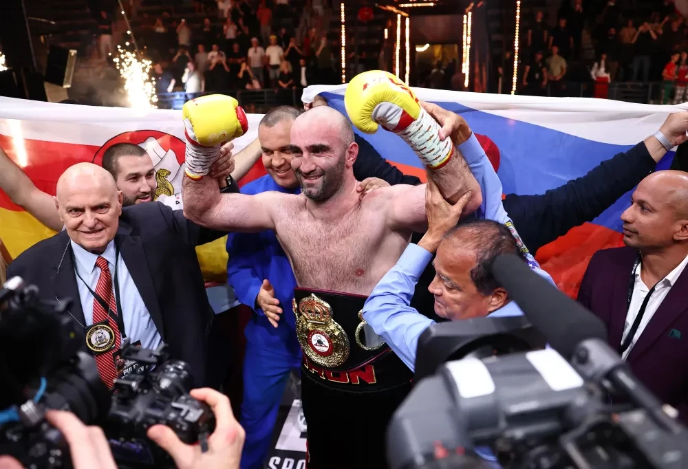 Trận đấu giữa Kubrat Pulev và Murat Gassiev
