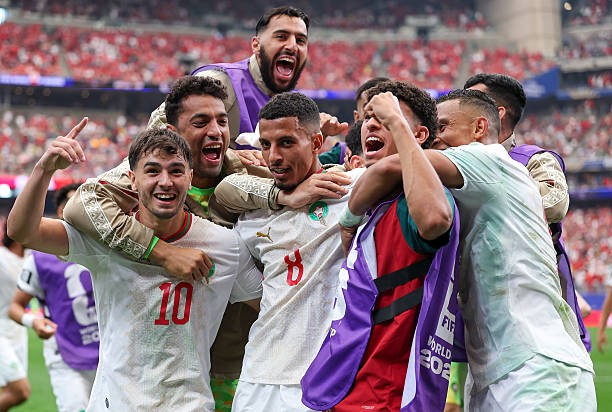 Azzedine Ounahi lập cú đúp để giúp Morocco vươn lên dẫn 2-0. Ảnh: Getty Images.