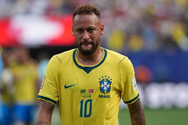 Neymar nói lời chia tay tuyển Brazil. Ảnh Getty Images
