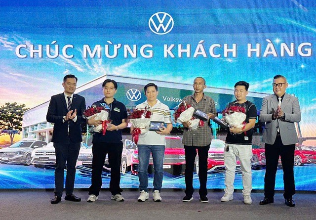 Volkswagen Việt Nam khai trương đại lý 4S tại TP. Cần Thơ - Ảnh 4.