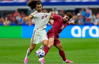 Marc Cucurella (6.3): Một màn trình diễn ổn định ở vị trí hậu vệ trái. Cucurella chơi bóng kỷ luật, giữ cự ly đội hình tốt và gần như không để đối phương có khoảng trống khai thác. Sự xông xáo của anh cũng giúp cánh trái của Tây Ban Nha duy trì được áp lực đều đặn.