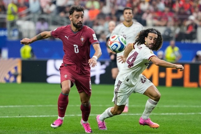 Bruno Fernandes nỗ lực nhưng không hiệu quả. Ảnh: Sky Sports.
