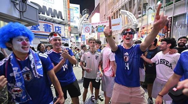 Những người hâm mộ bóng đá Nhật Bản trên đất Mỹ. Ảnh: Getty Images.