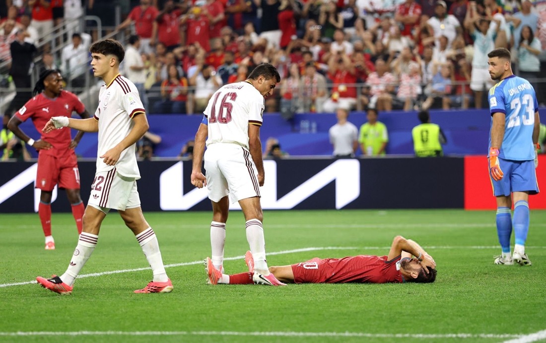 Bernardo Silva có màn trình diễn đáng thất vọng trước Tây Ban Nha. Ảnh: @FabrizioRomano - X.com.