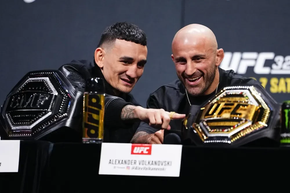 Max Holloway và Alexander Volkanovski