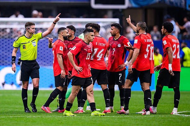 Liên đoàn Bóng đá Ai Cập yêu cầu FIFA xem xét công tác trọng tài. Ảnh: Getty Images
