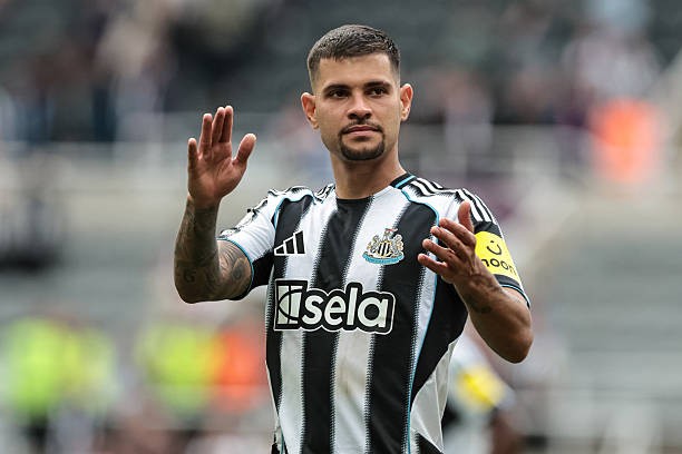 Bruno Guimaraes nằm trong tầm ngắm của Arsenal. Ảnh: Getty Images