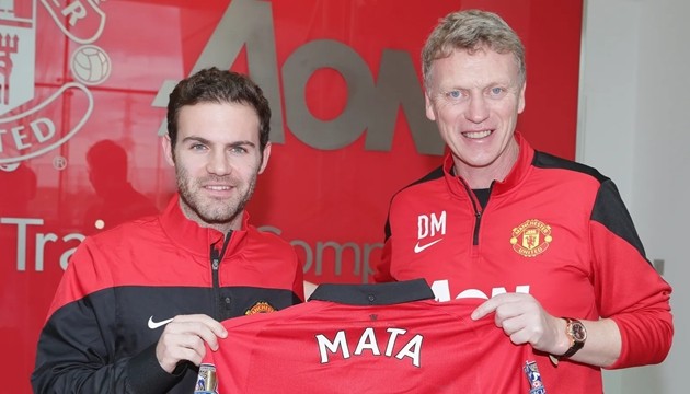 Juan Mata là một trong những thương vụ đình đám từ Chelsea đến Man United trong 1 thập kỷ qua.