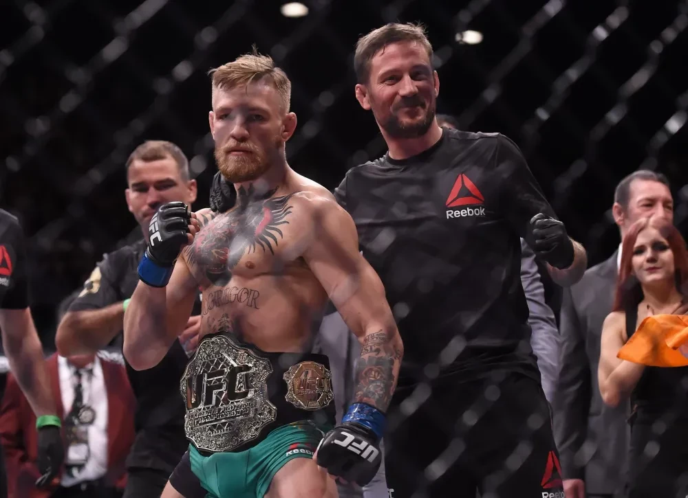 Conor McGregor và Jose Aldo tại UFC 194