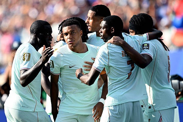 Pháp dễ dàng đánh bại Morocco để giành vé vào bán kết World Cup 2026.
