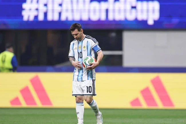 Messi đá hỏng 11m trước Ai Cập. Ảnh: Getty Images.