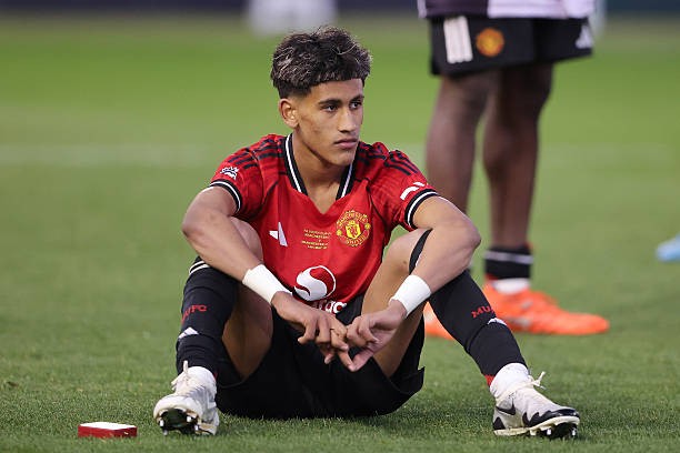 Manchester United muốn giữ chân JJ Gabriel. Ảnh: Getty Images