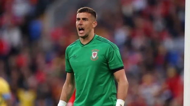 Chiêu mộ Karl Darlow là nước cờ chiến lược cho bài toán 