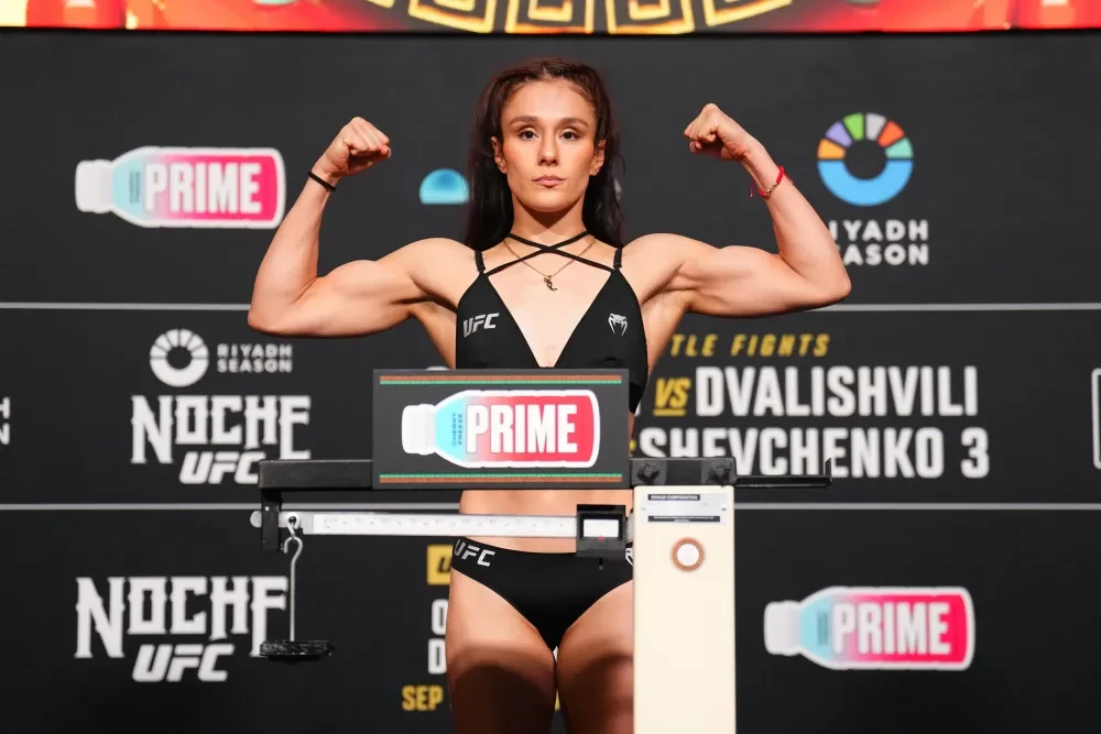 Alexa Grasso tại buổi cân ký UFC 306