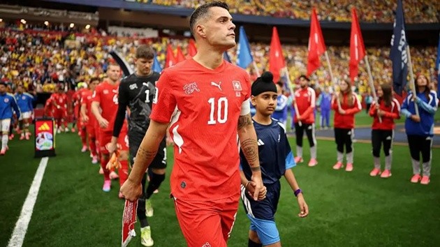 Xhaka và các đồng đội sẽ gặp nhà ĐKVĐ Argentina vào sáng mai. (Ảnh: Getty Images)