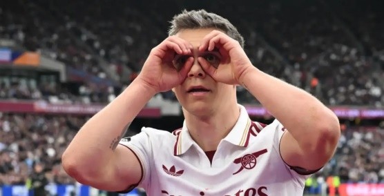 Trossard có thể sẽ rời Arsenal hè này.