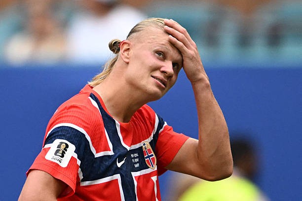 Erling Haaland đã mang lại nhiều khó khăn cho tuyển Anh. Ảnh: Getty Images