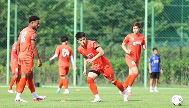 Đội tuyển Việt Nam tích cực tập luyện trước trận giao hữu cuối cùng.