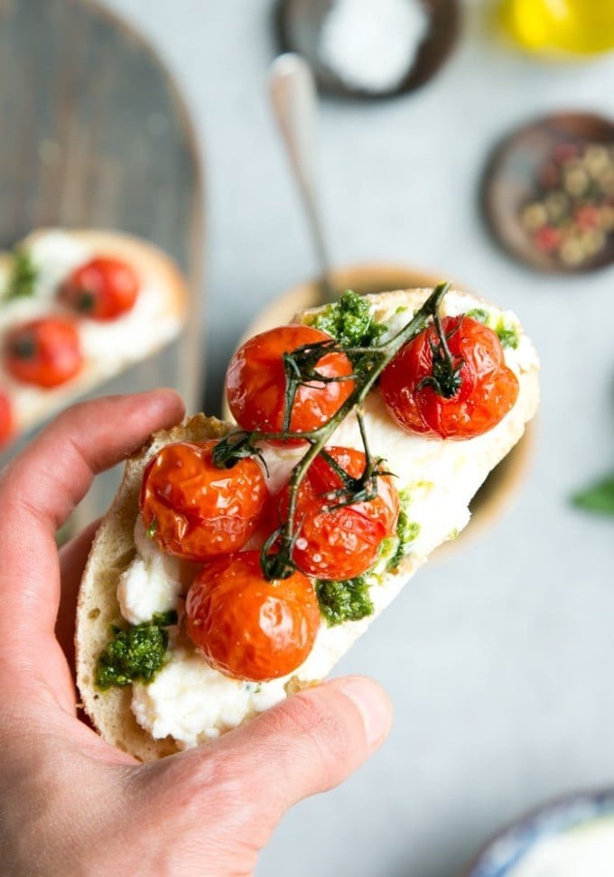 Cà chua là một trong những thực phẩm nổi bật nhờ hàm lượng lycopene dồi dào.