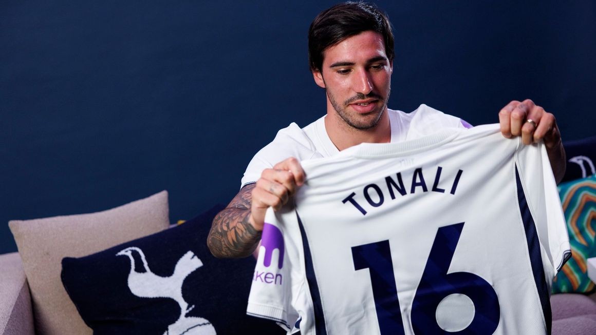 Tonali là bản hợp đồng bom tấn mới nhất của Spurs. Ảnh: CLB Tottenham. 