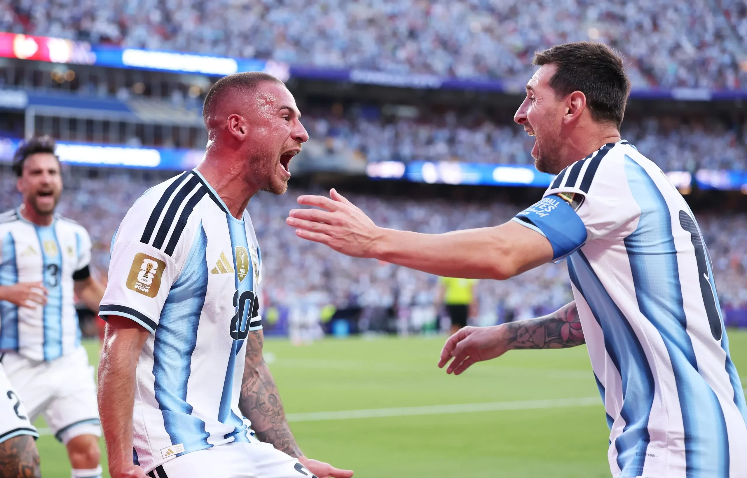 Mỗi chiến thắng đều in đậm dấu ấn của Messi. Ảnh: Getty Images.
