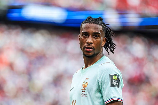 Michael Olise là nhạc trưởng trên hàng công tuyển Pháp. Ảnh: Getty Images