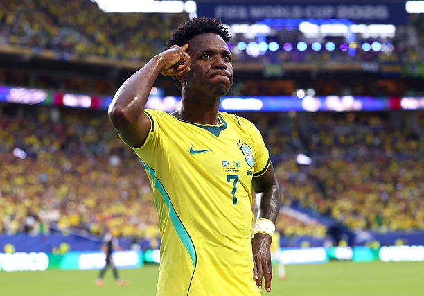 Real muốn sớm chốt tương lai của Vinicius. Ảnh: GenK. 