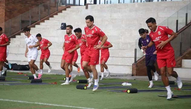 Indonesia đang có những bước chạy đà cuối cùng cho AFF Cup. Ảnh: Bola.