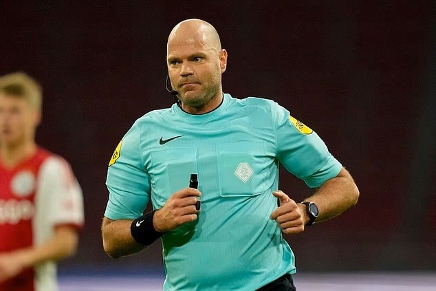 Rob Dieperink từng được đưa vào danh sách tác nghiệp ở World Cup. Ảnh: Getty.