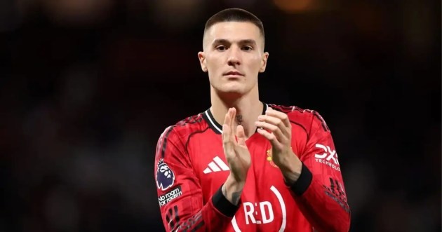 Sesko gây chú ý khi vắng mặt ở buổi tập chung của Man United. Ảnh: Getty Images.