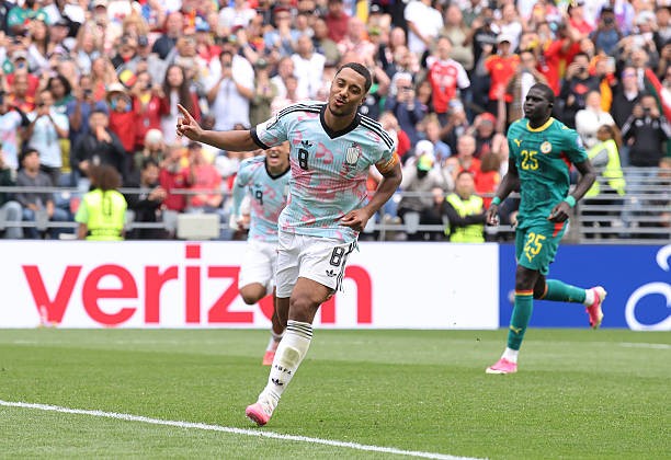 Man Utd dự kiến vẫn sẽ mua thêm tiền vệ sau Tielemans. 