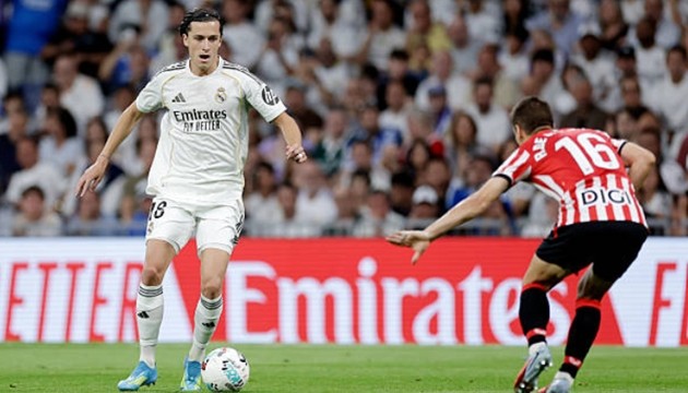 Hậu vệ cánh của Real Madrid
