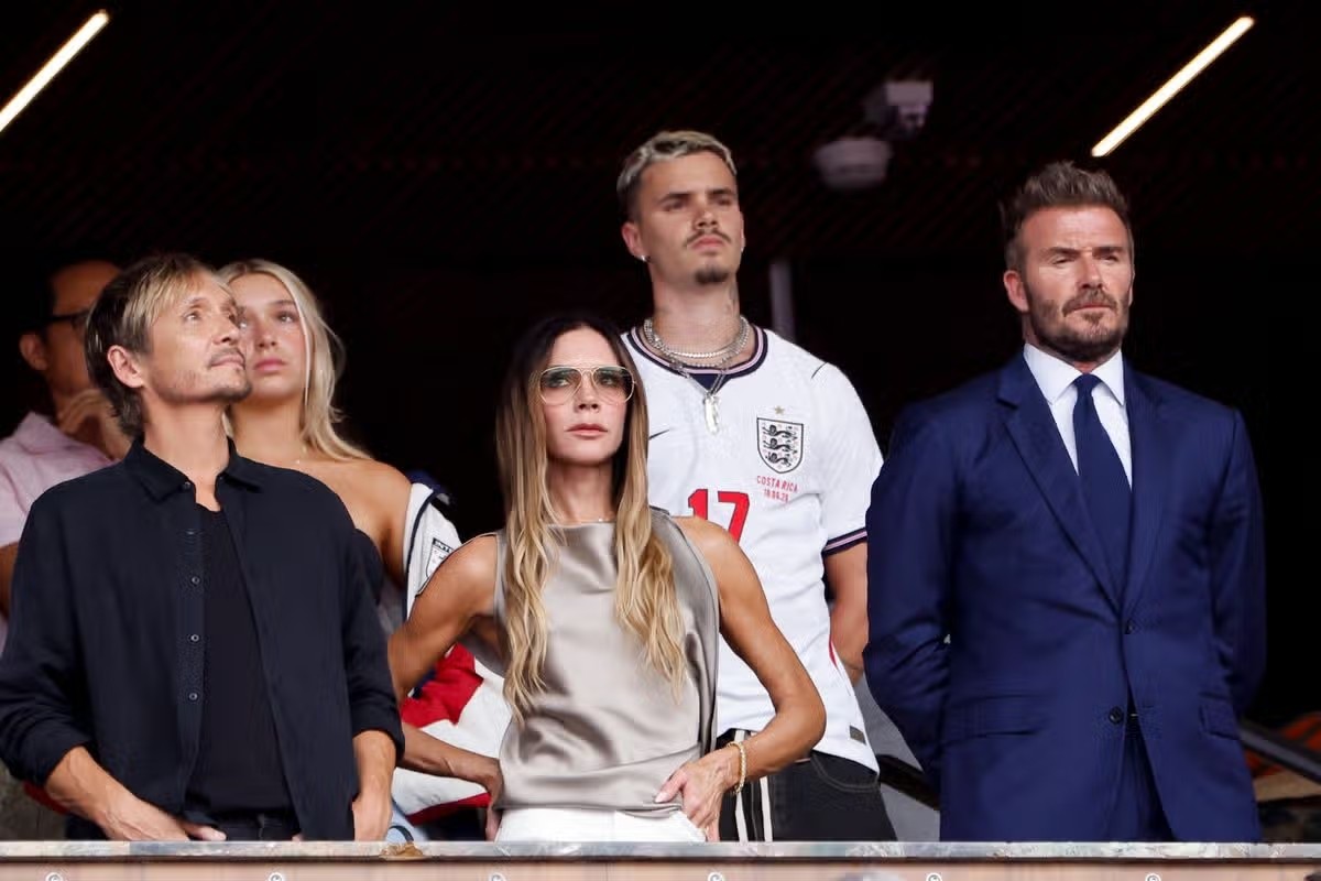 Bà xã David Beckham, Victoria bị châm biếm vì biểu cảm lạnh tanh khi coi World Cup. Ảnh: Getty Images.