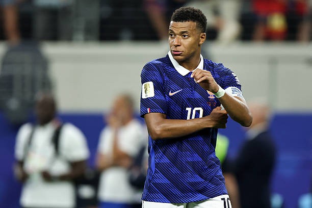 Kylian Mbappe mất hút trong ngày tuyển Pháp thua Tây Ban Nha. Ảnh: Getty Images